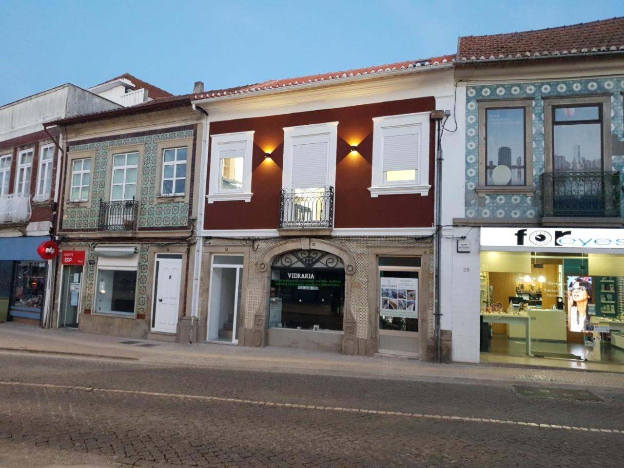Henriqueta Maia Suits em Ilhavo