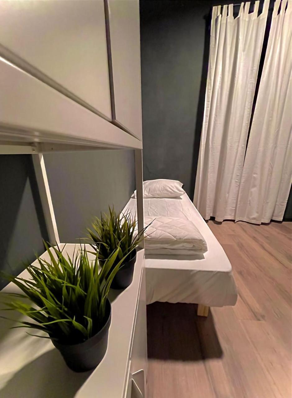 Ofek's Place - Midtown Tlv (adults Only)