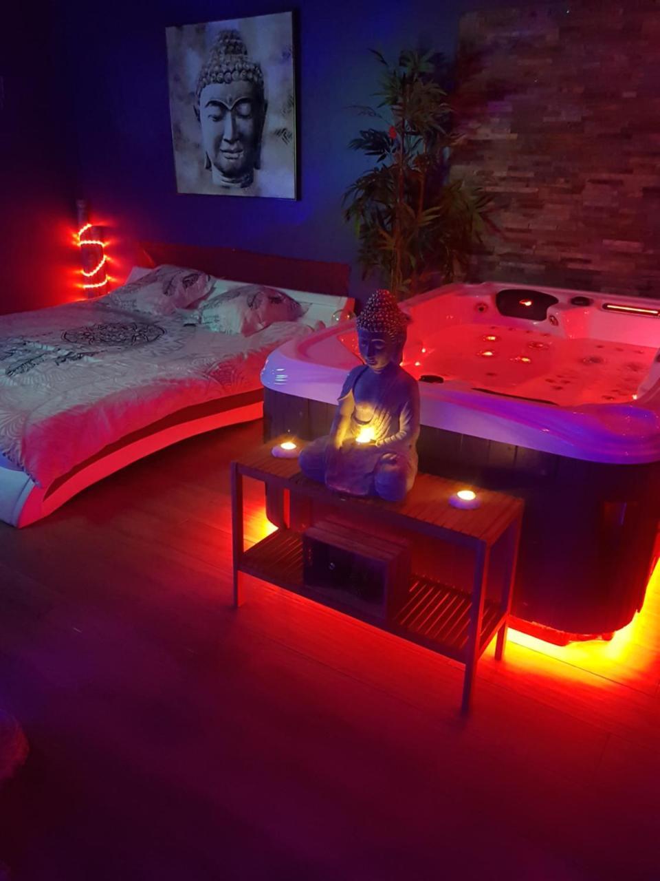 Lov'appart (Adults Only) in Boulogne-sur-mer