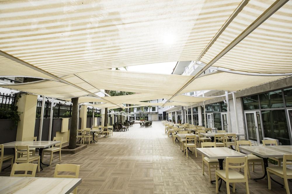 Dedeman Kemer Resort