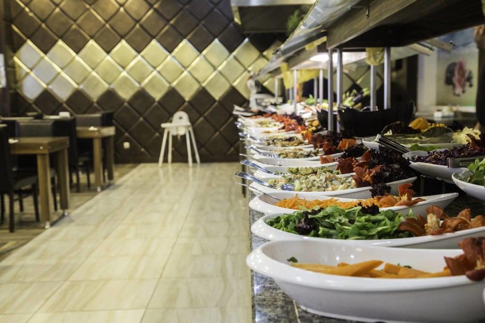 Dedeman Kemer Resort