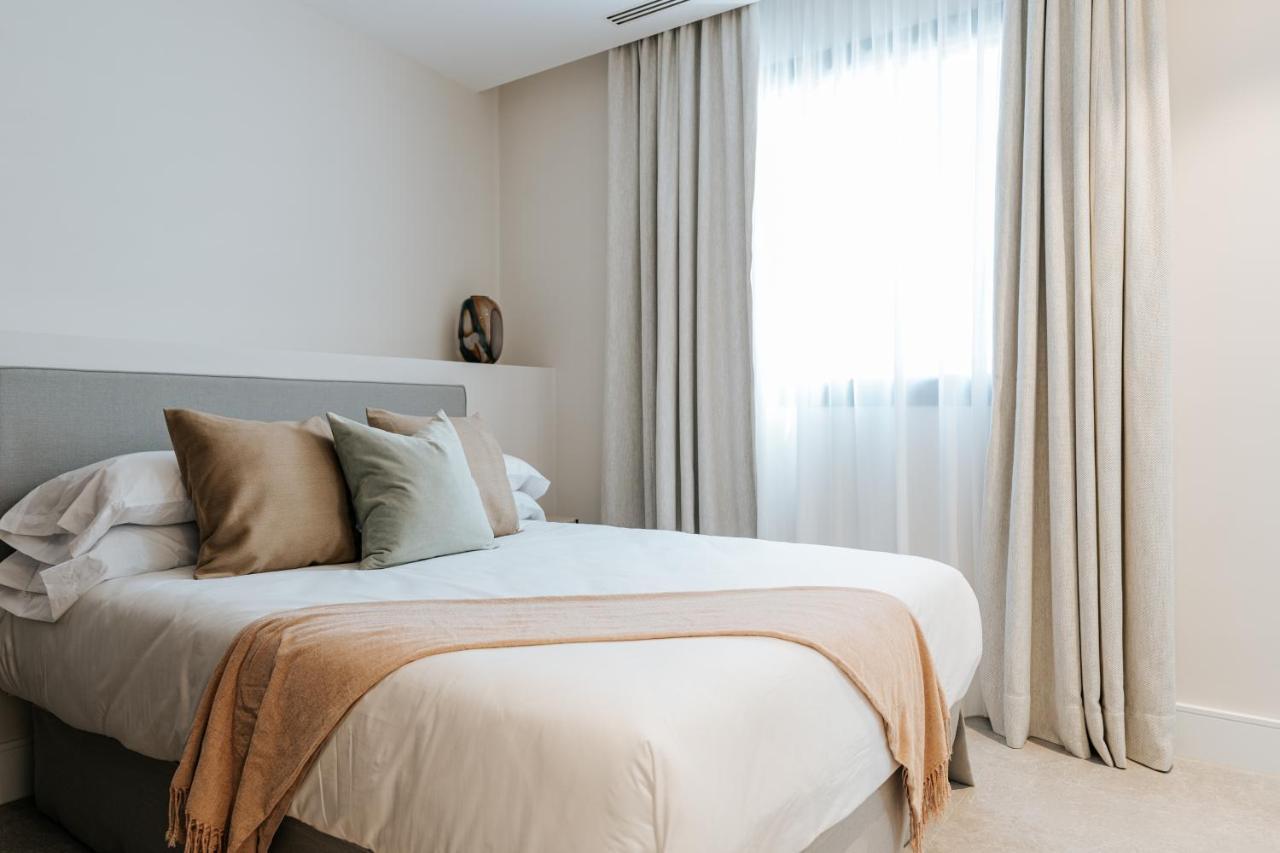 6. Dock 1 Suite