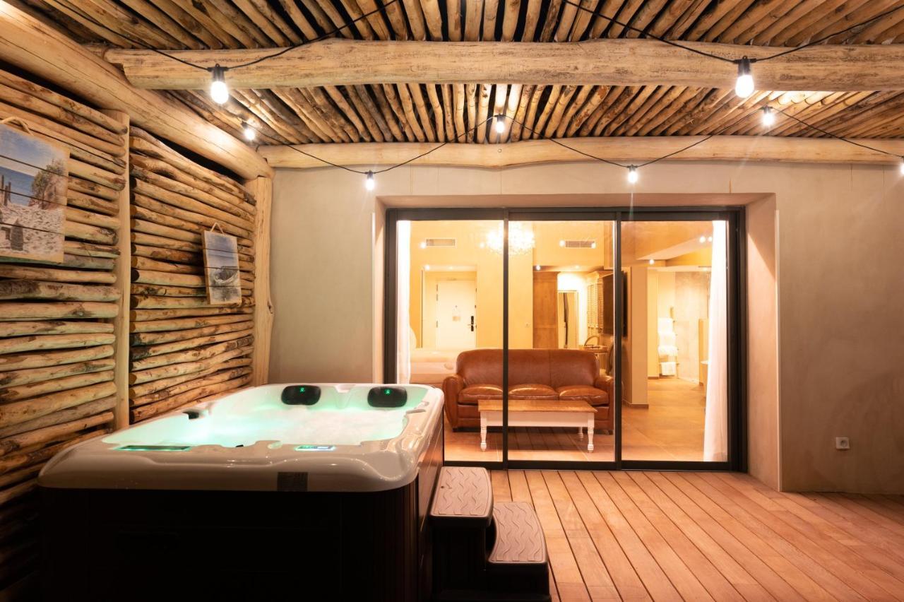 Le Hameau Des Pesquiers Ecolodge & Spa, Curio Collection by Hilton à Hyeres
