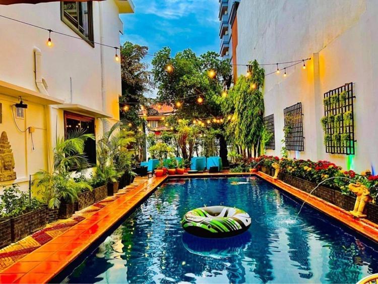 The Birdcage Boutique in Phnom-penh