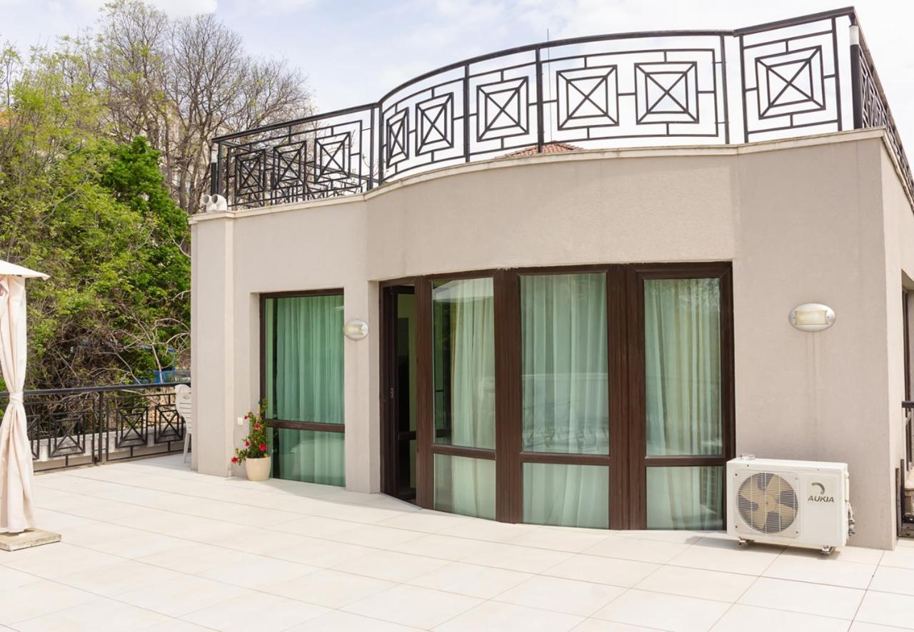 Cozy 1bd Apartment With A Spacious Terrace