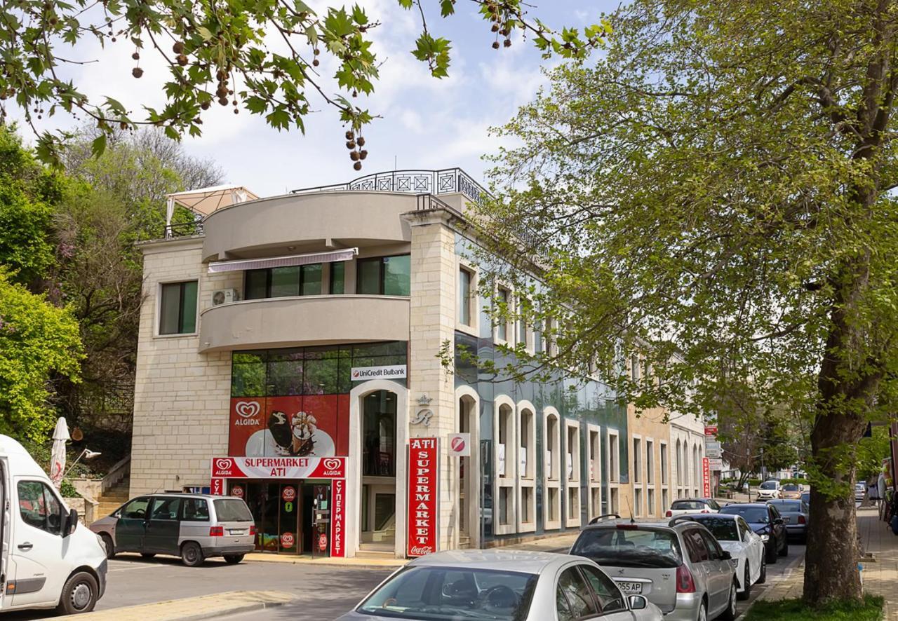 Cozy 1bd Apartment With A Spacious Terrace