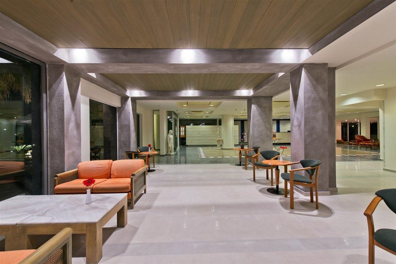 Minos Aparthotel 4 *