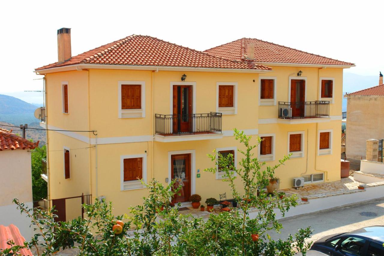 Guesthouse Chrisso 3 *