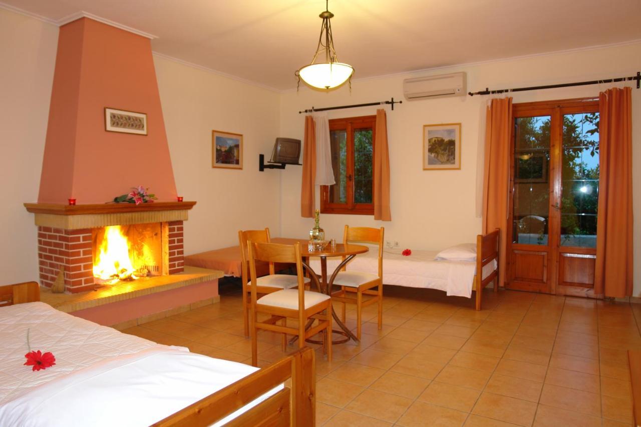 Guesthouse Chrisso 3 *