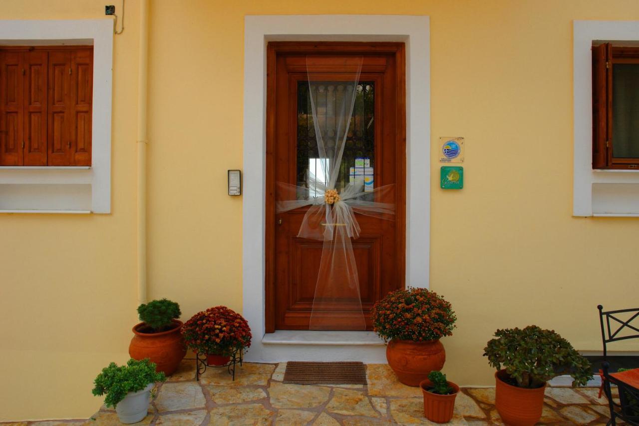 Guesthouse Chrisso 3 *