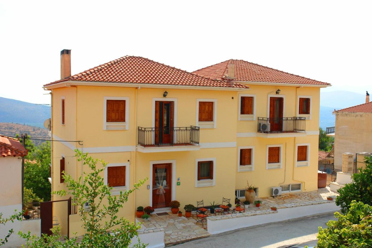 Guesthouse Chrisso 3 *