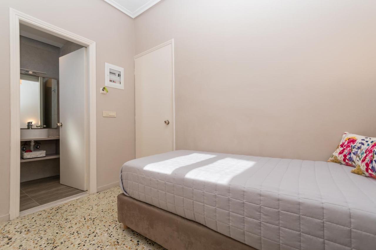 Anadiomeni 3 *