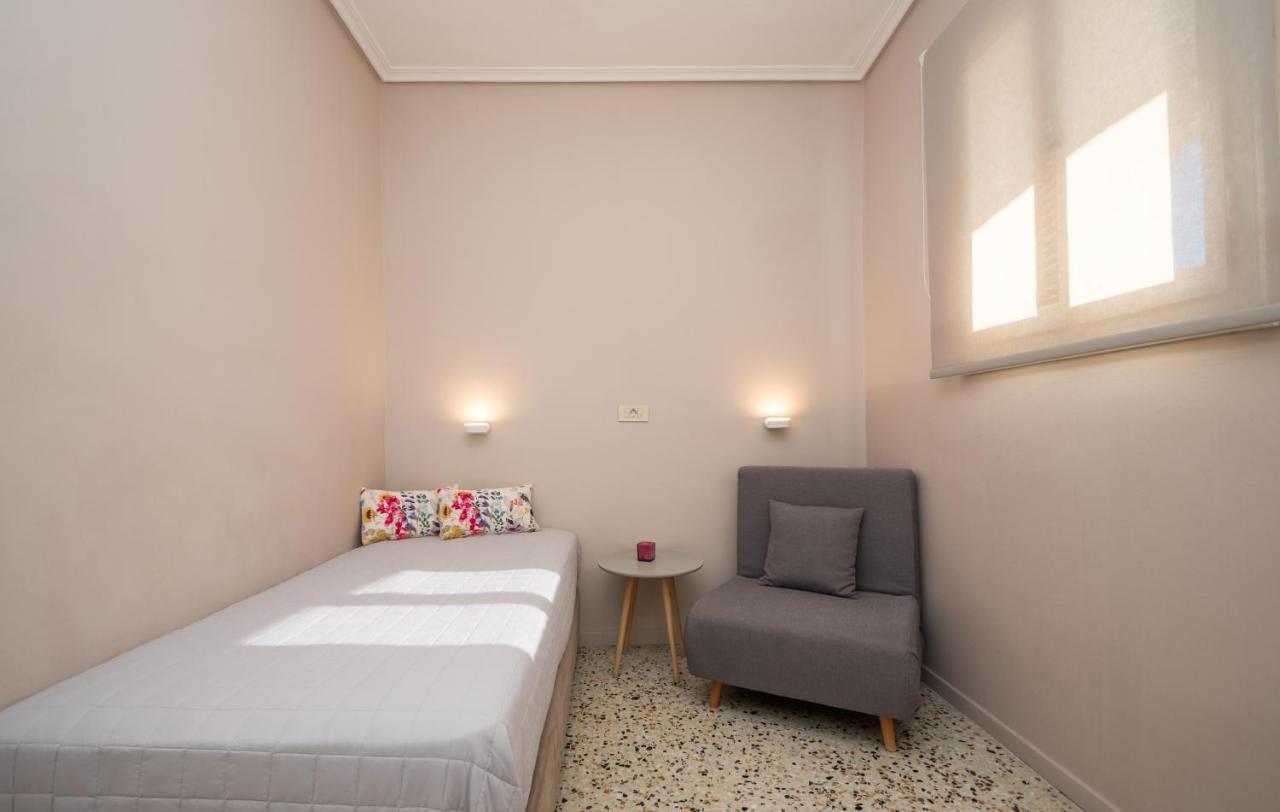 Anadiomeni 3 *