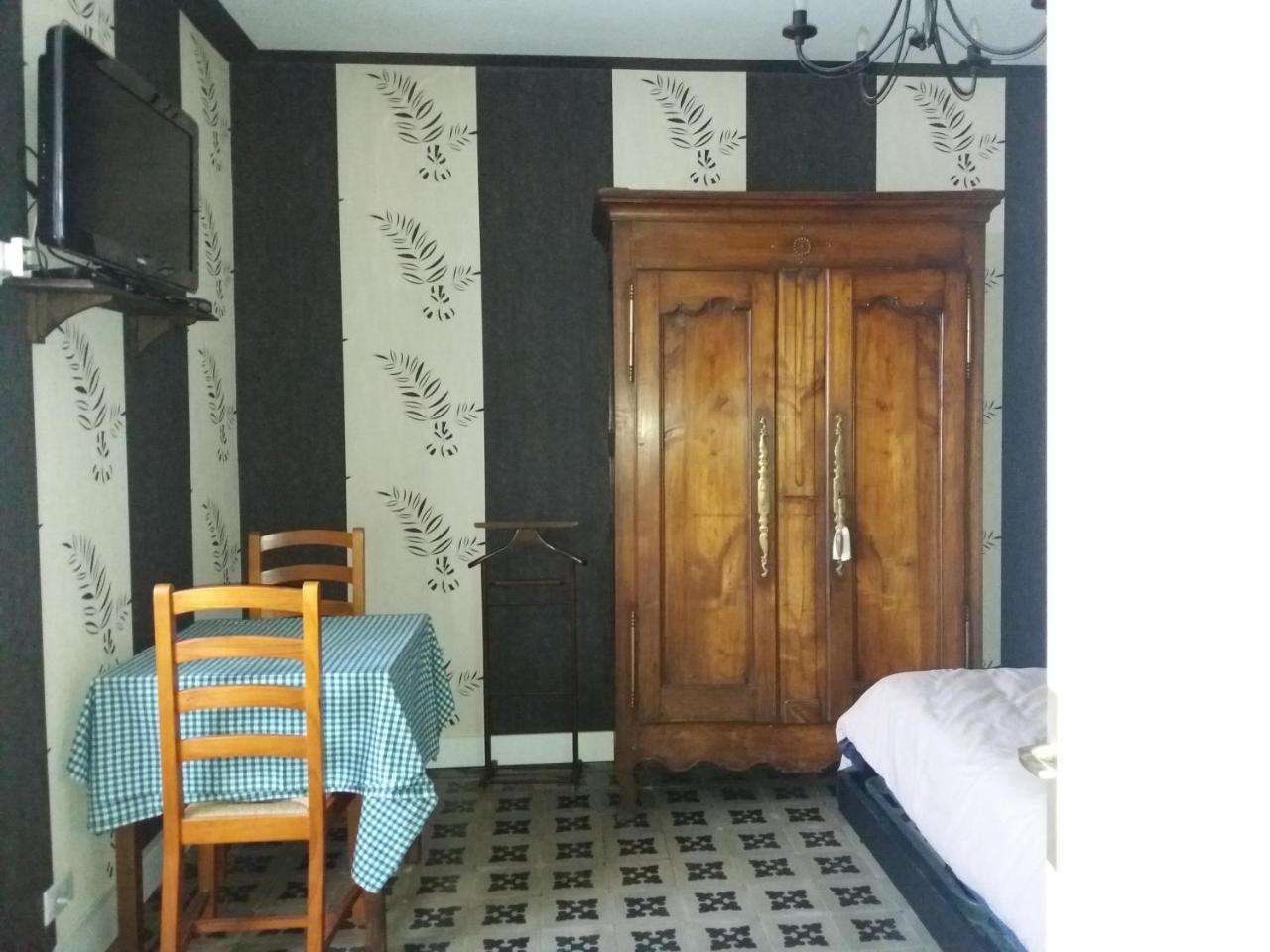 Chambre Meublee a Louer em Pouzauges