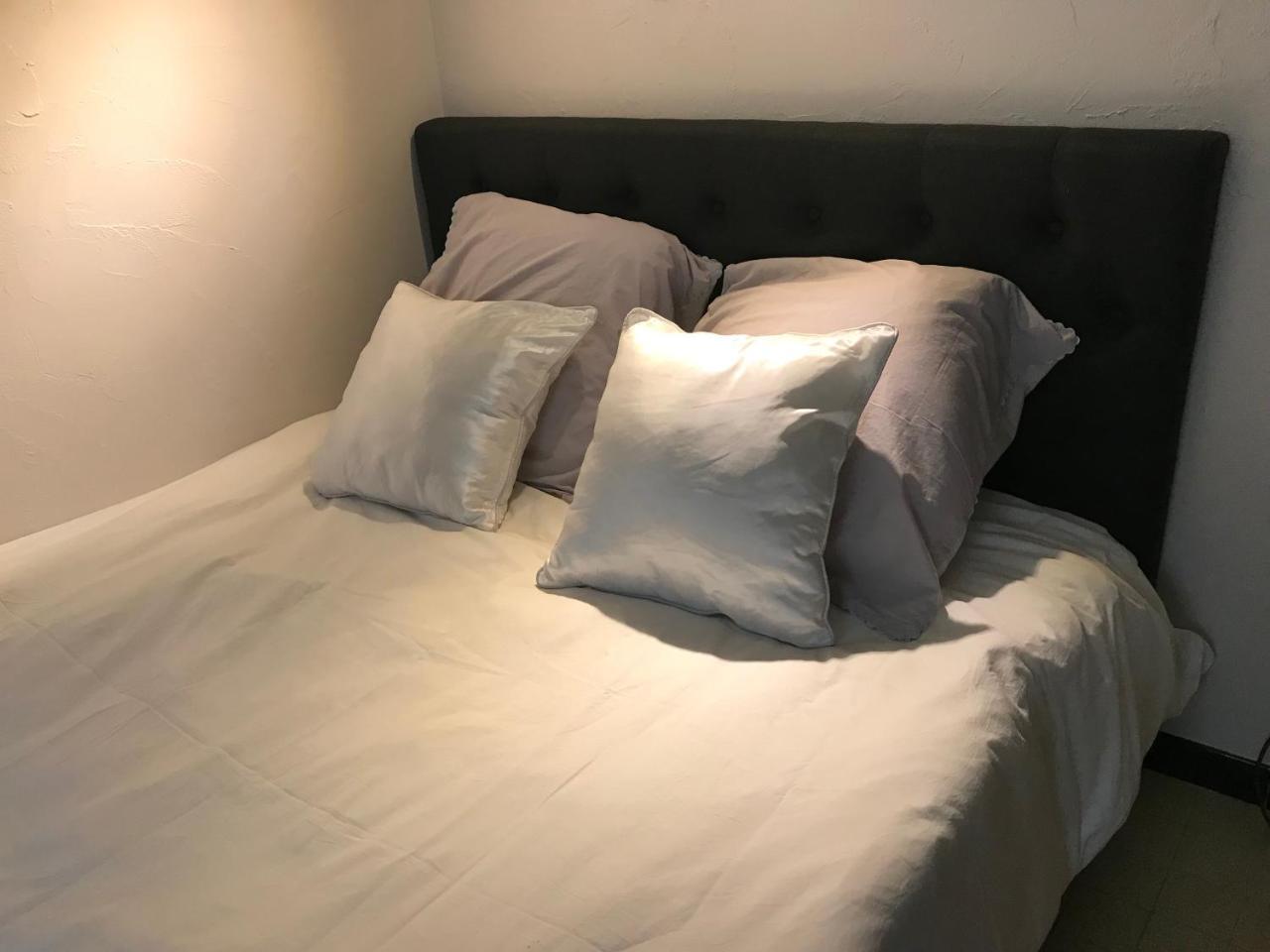 Studio 2 Pers En Vieille Ville Parking Gratuit - by la Source D'orfee in Boulogne-sur-mer