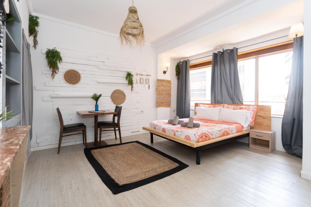 Big Room Holiday Alicante (Adults Only)