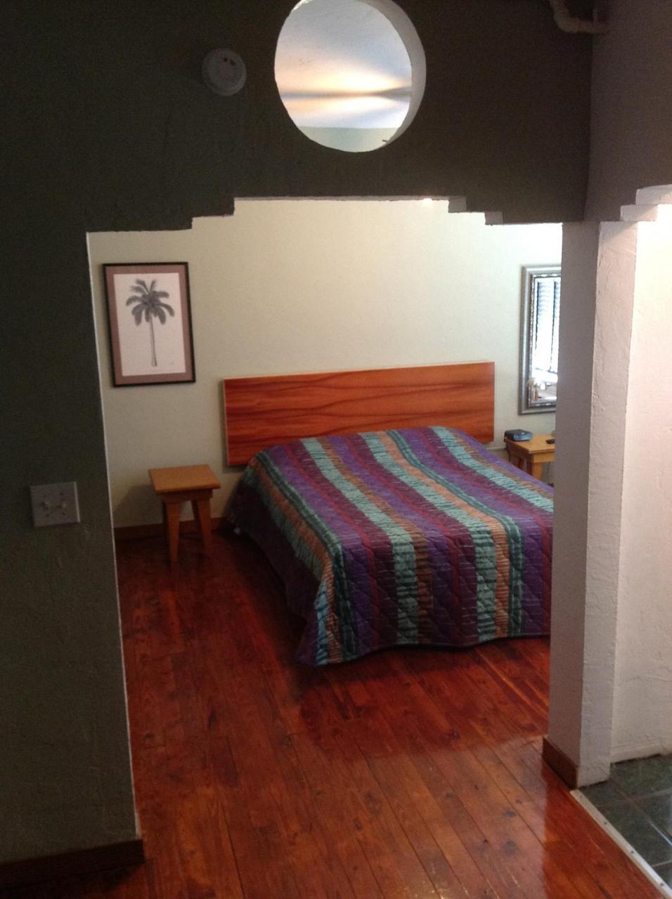 Sherbrooke All Suites Hotel 