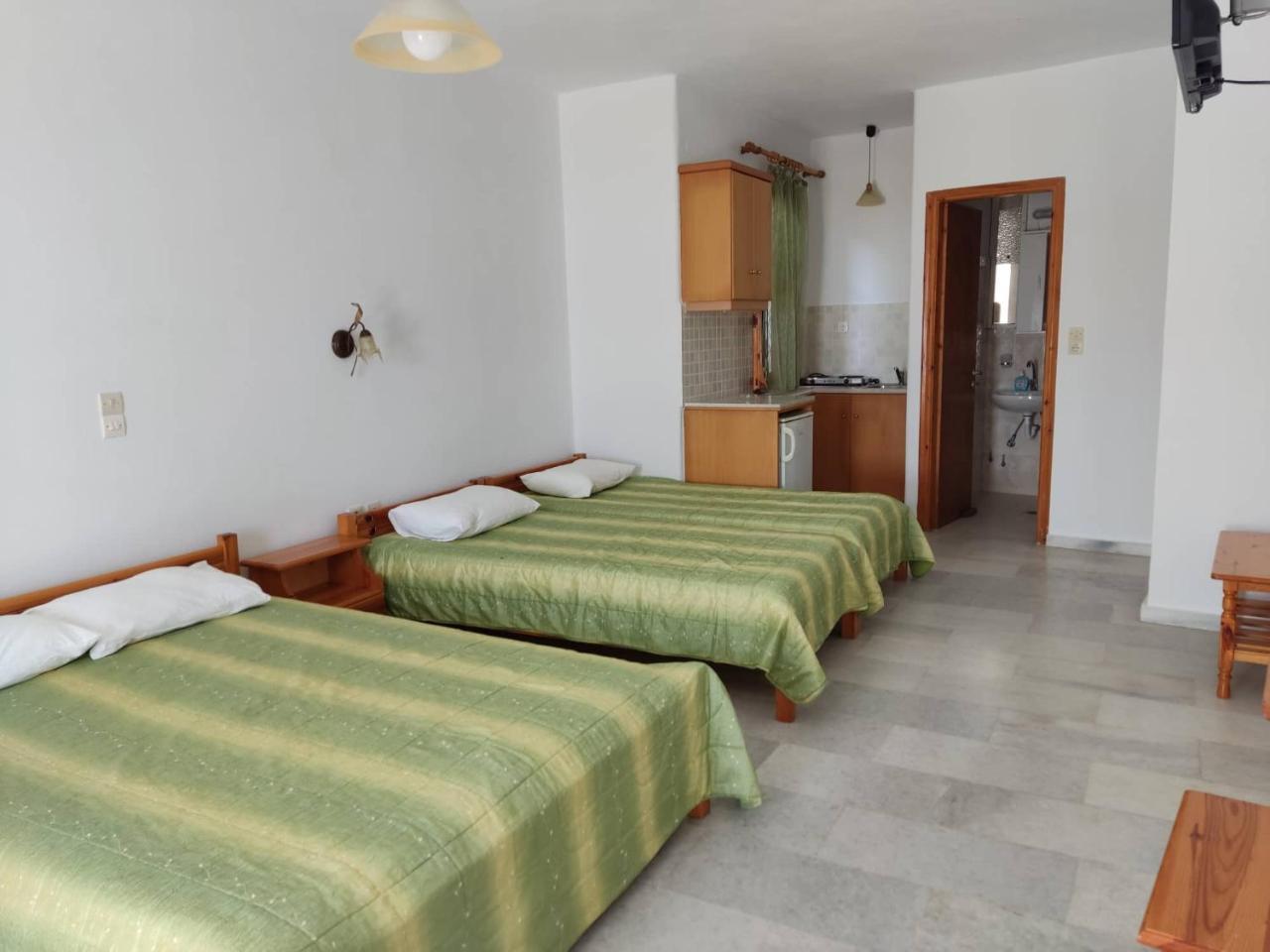 Koulas Pension Red Lake 