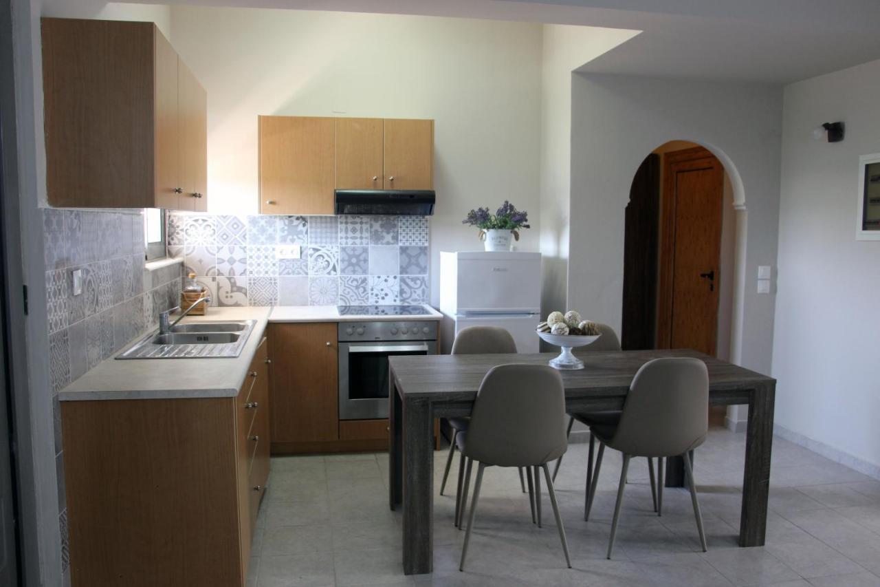 Miva Sea View Apartments 3 *