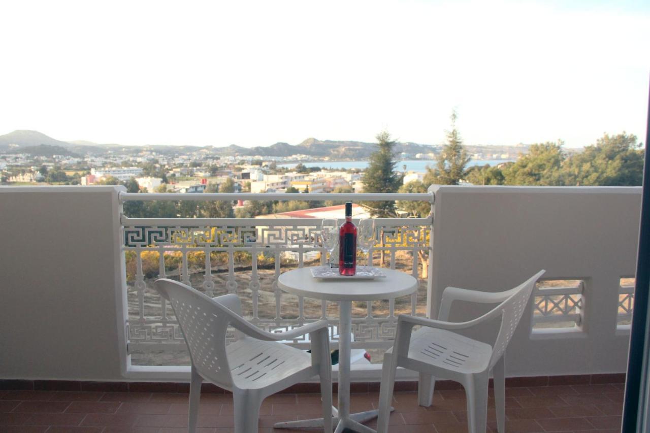 Miva Sea View Apartments 3 *