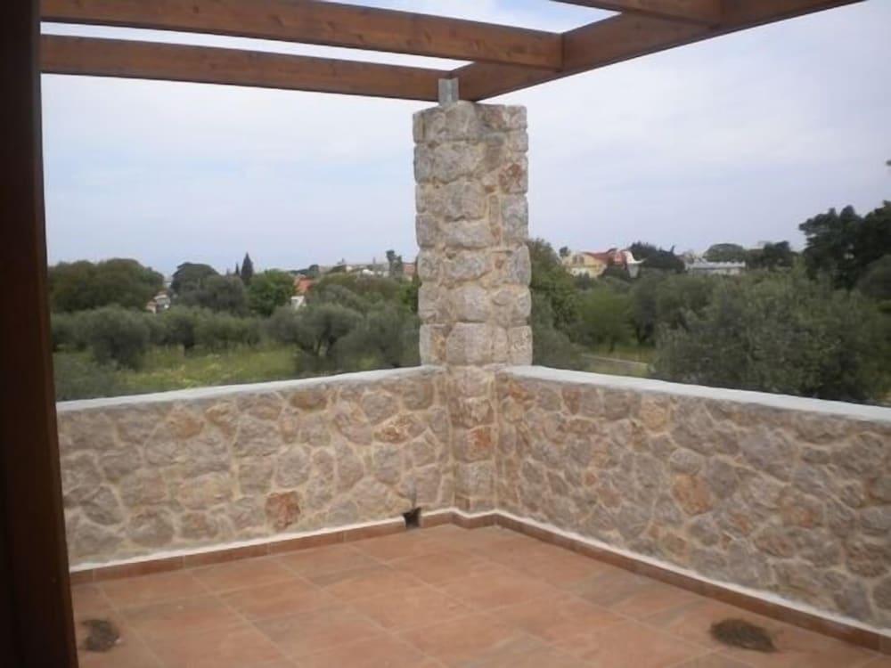 Pyrgos Luxury Country Home 3 *