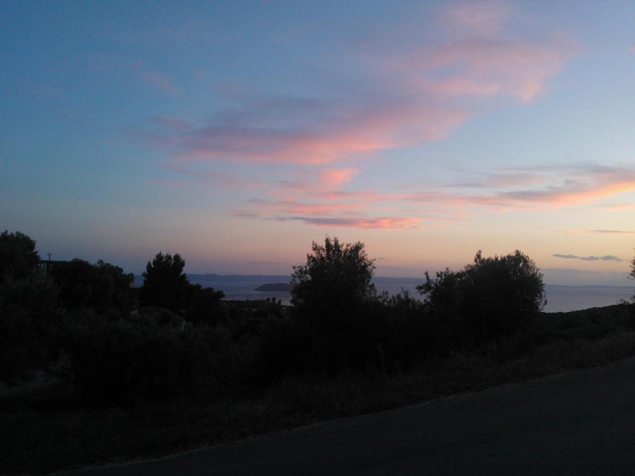 Oreiades 4 *
