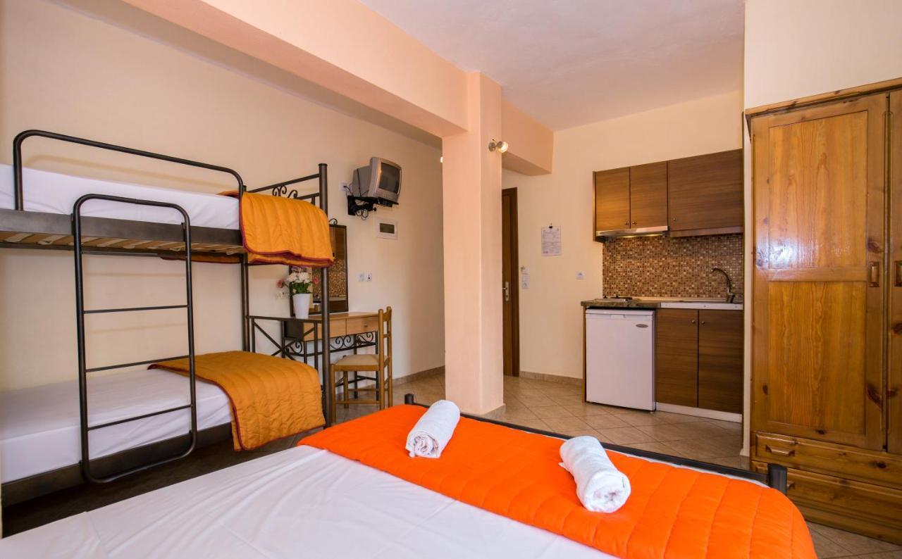 Studios Lampiris 3 *
