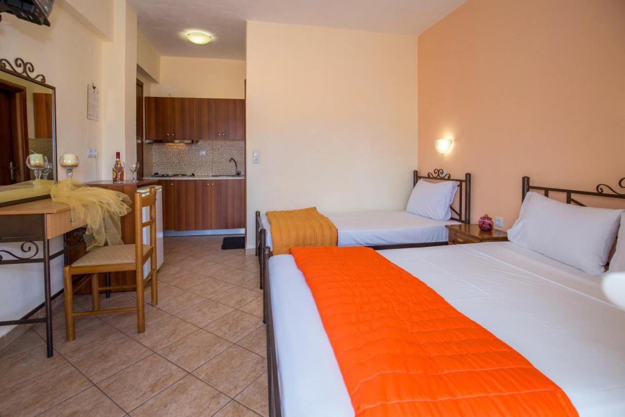 Studios Lampiris 3 *