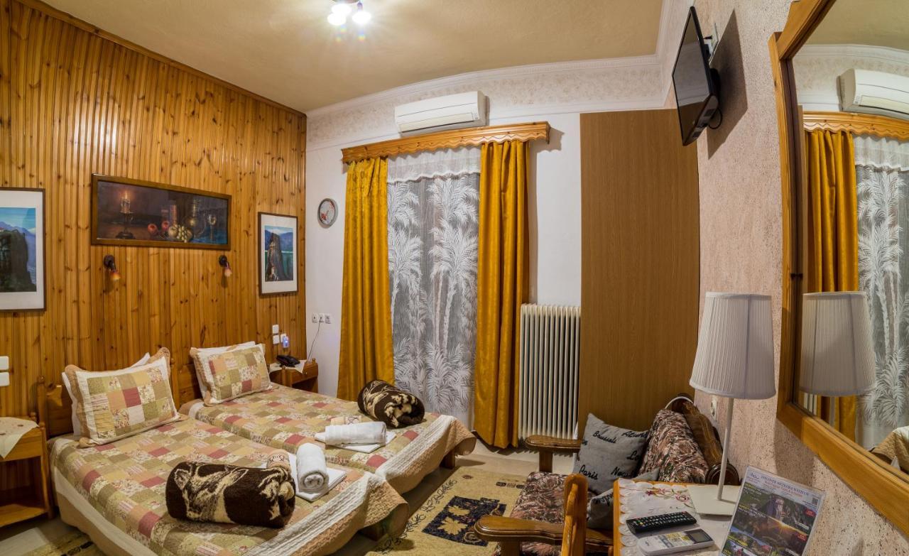 Zozas Rooms 3 *