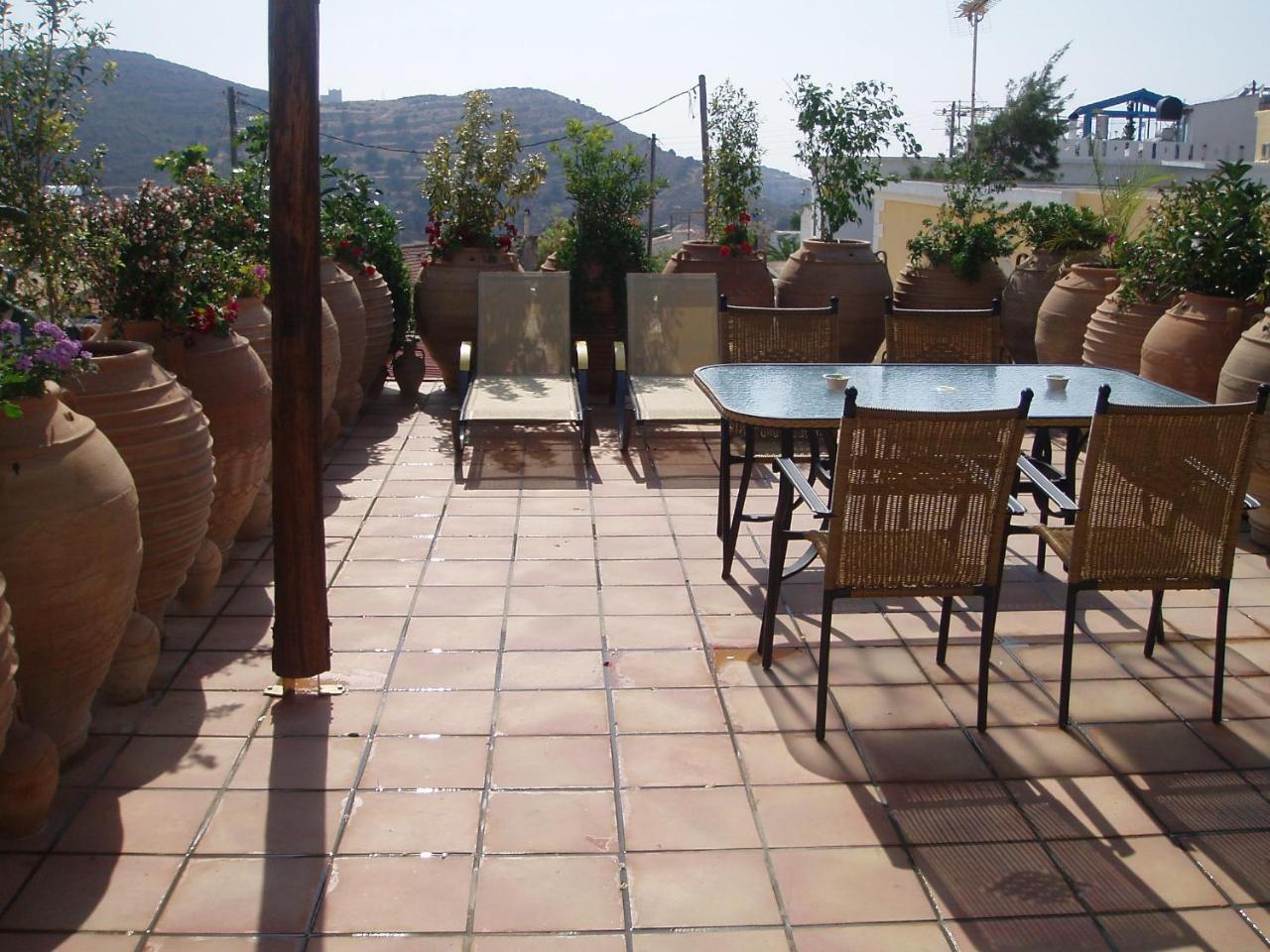 Villa Kamilari 3 *