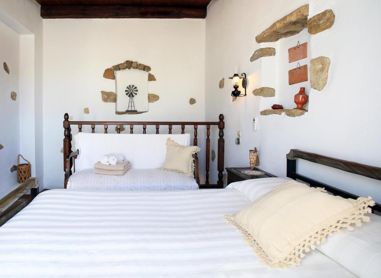 Villa Kamilari 3 *