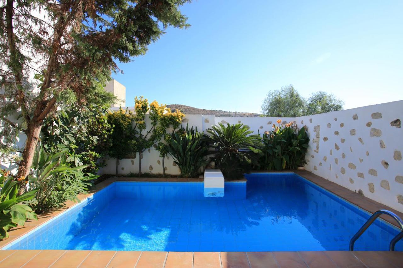 Villa Kamilari 3 *