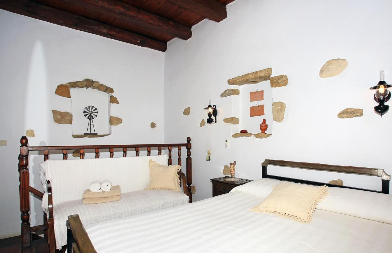 Villa Kamilari 3 *