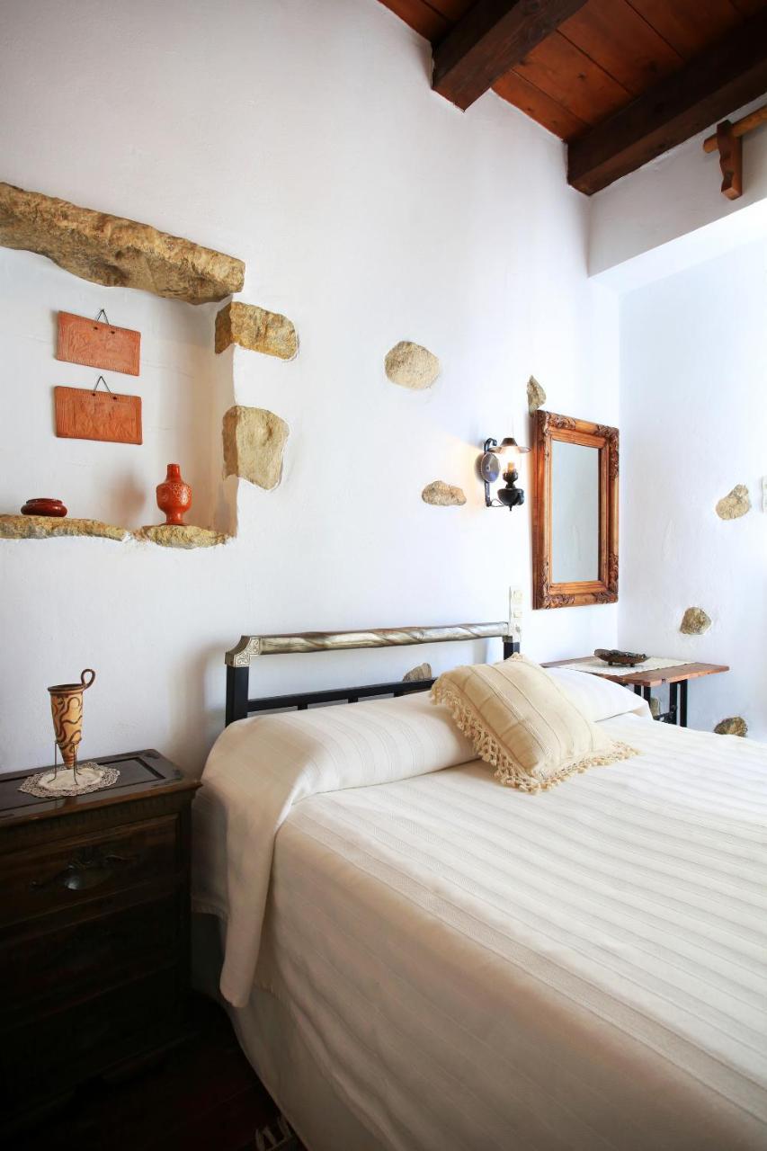 Villa Kamilari 3 *
