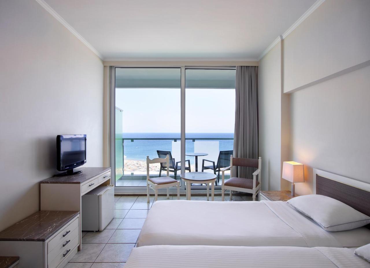 Aquarium View Hotel 4 *
