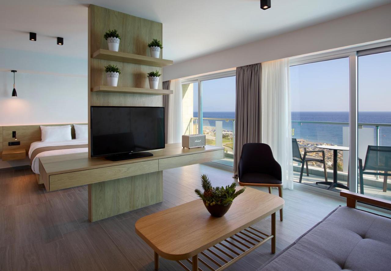 Aquarium View Hotel 4 *