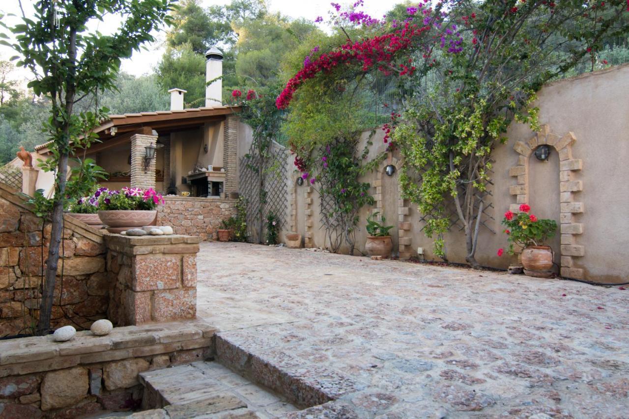 Villa Maira Luxurious With Private Swimming Pool