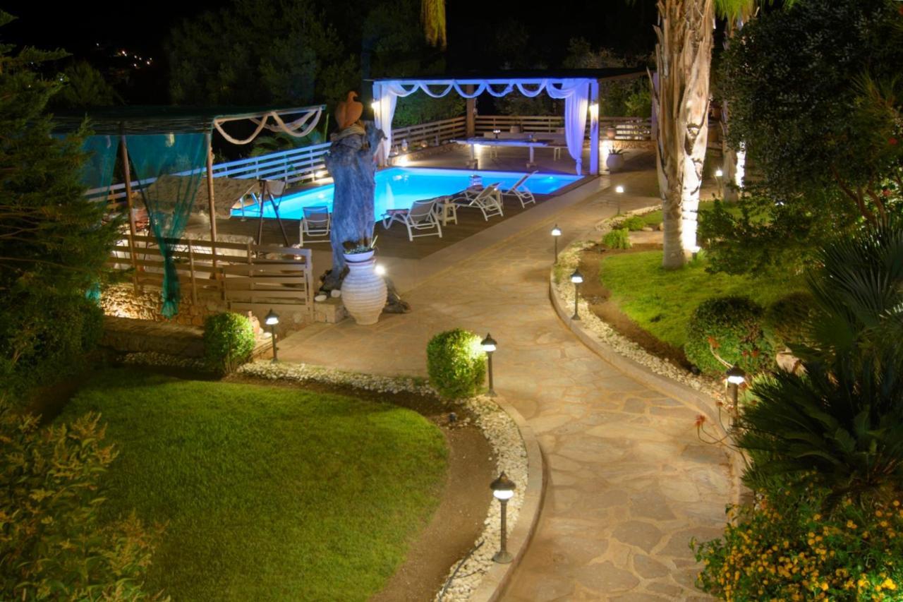 Villa Maira Luxurious With Private Swimming Pool