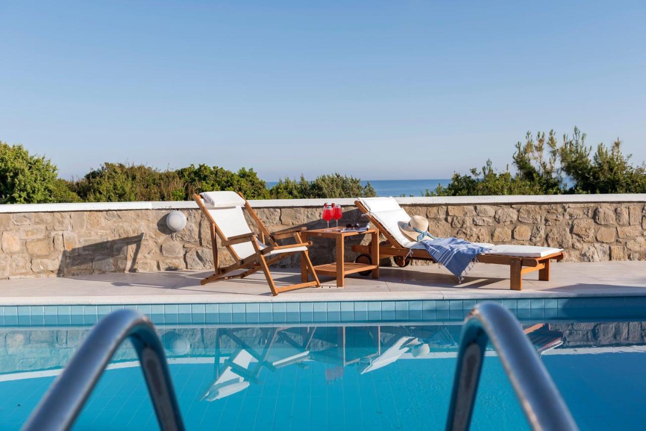 Villa Sea La Vie 4 *