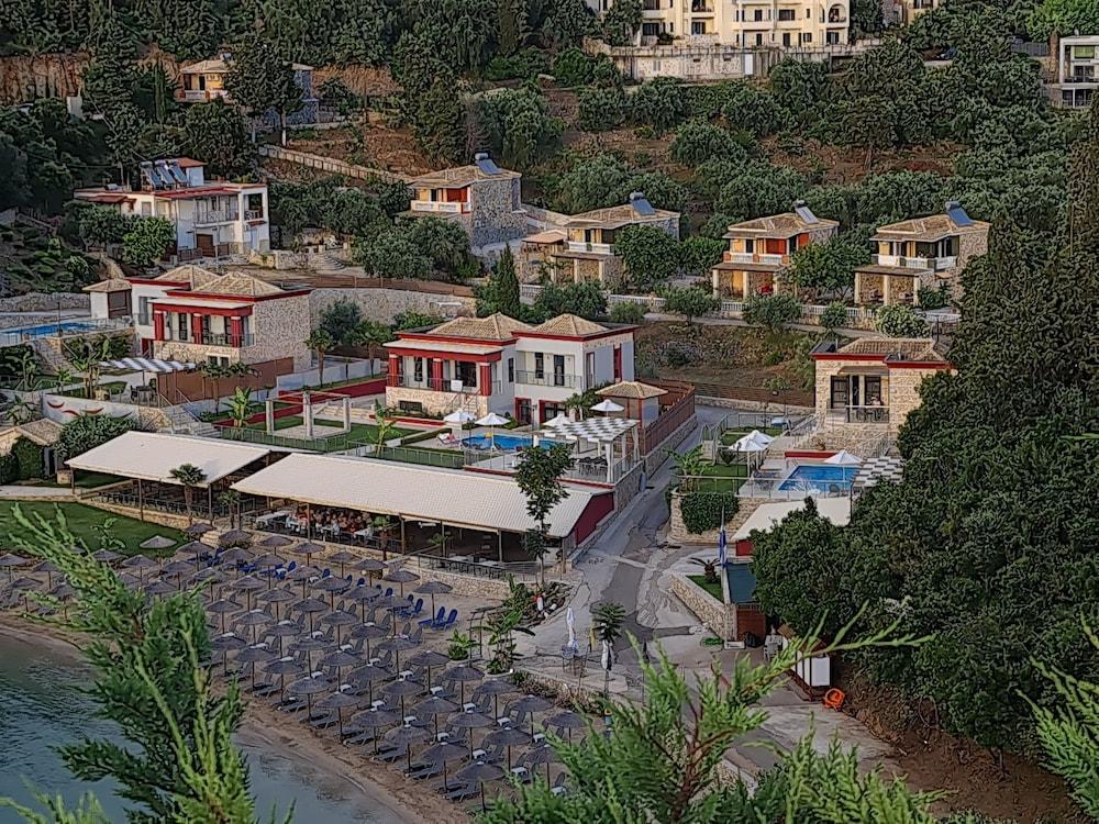 Edem Studios & Apartments 