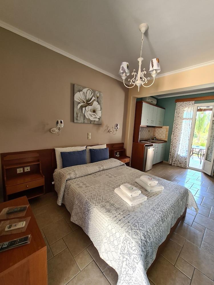 Edem Studios & Apartments  - pic #16