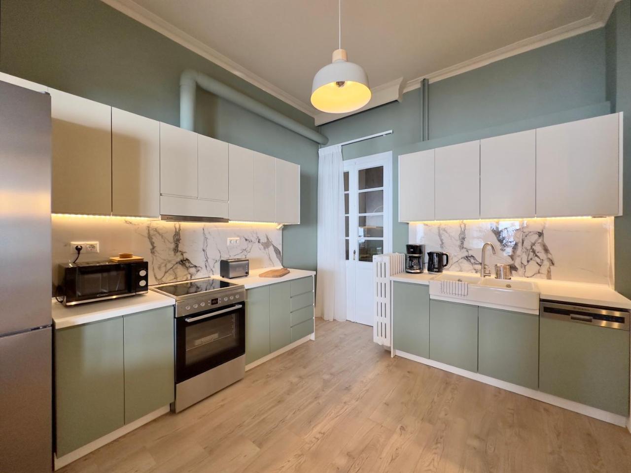 Infinity & Beyond by Halu! - Seafront Apartments, , 