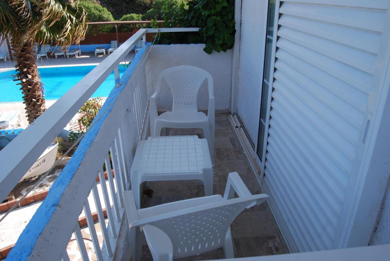 Jack\'s Apartments 3 *
