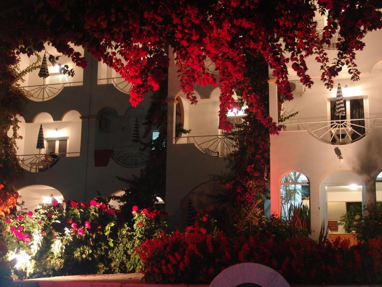 Haris Hotel Apartments 3 *