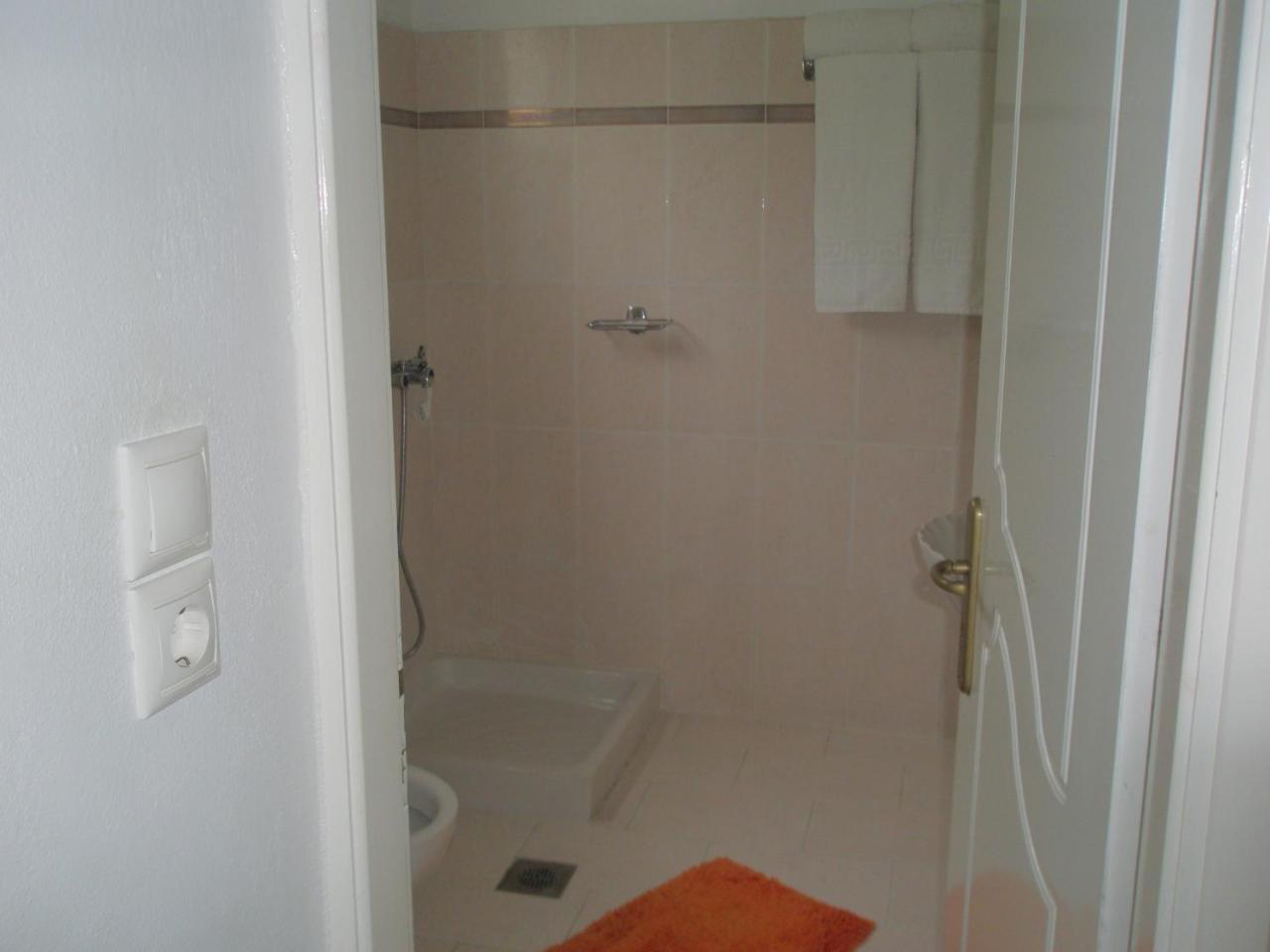Haris Hotel Apartments 3 *