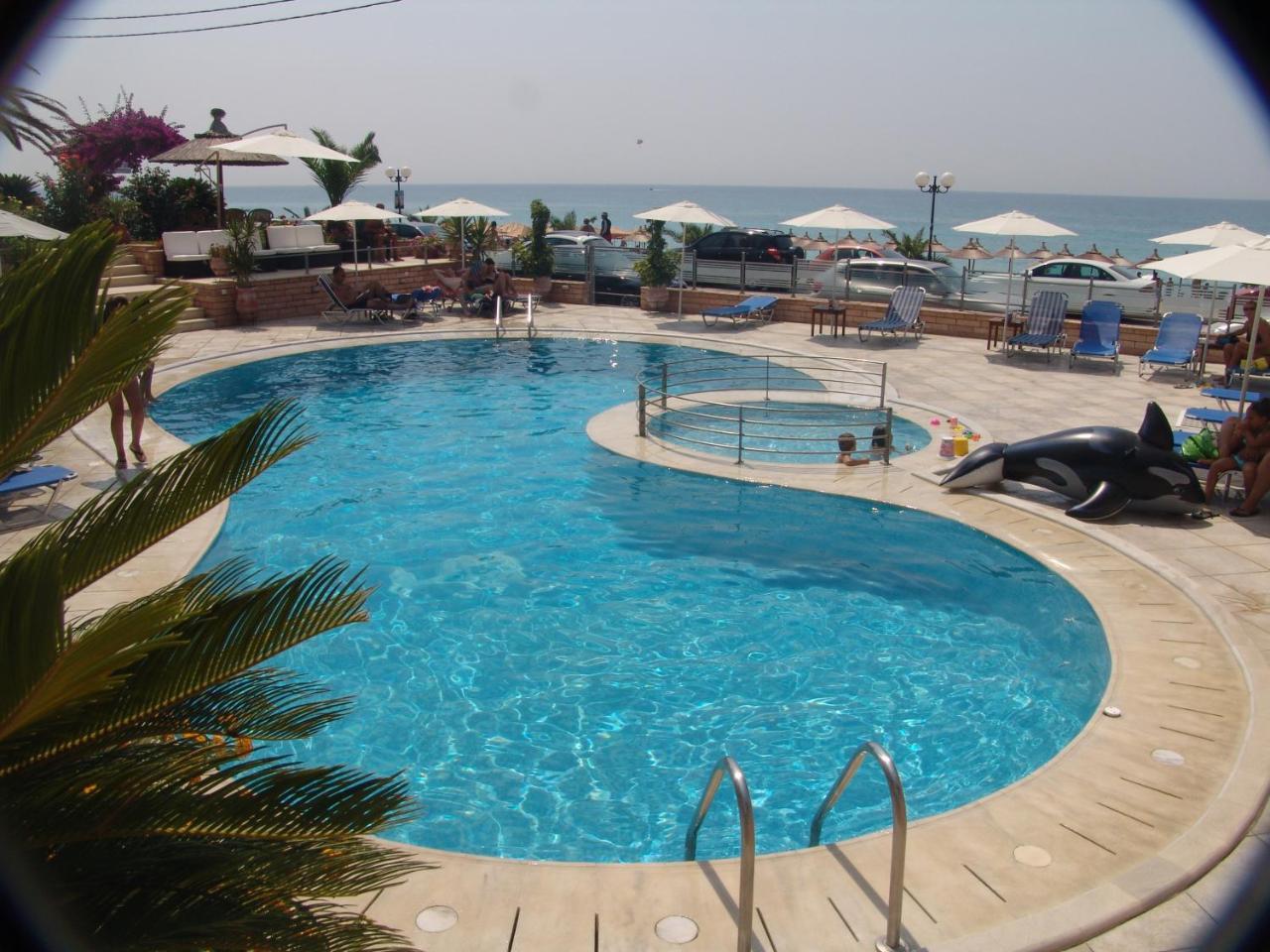 Haris Hotel Apartments 3 *