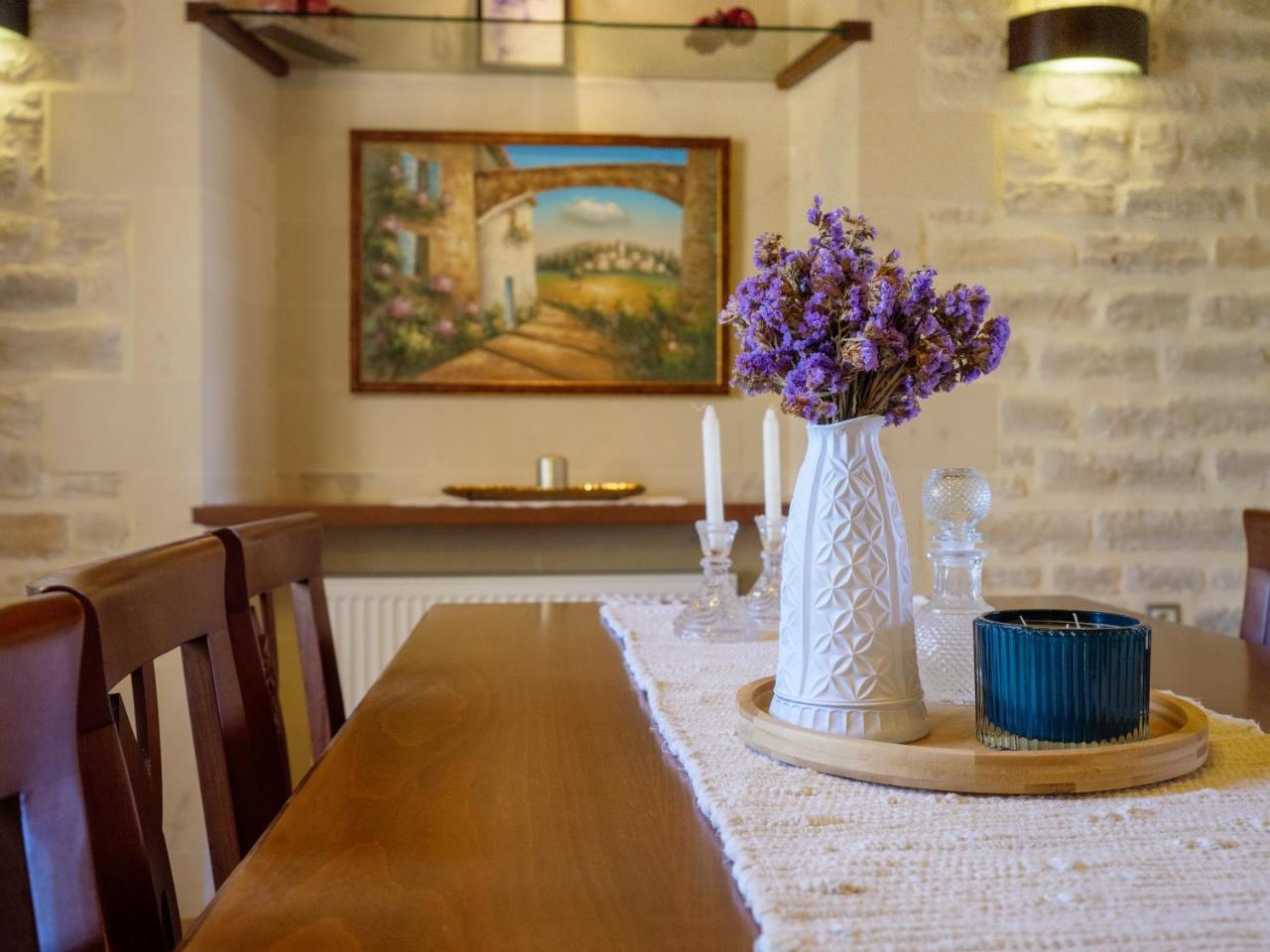 Villa Erofili 4 *