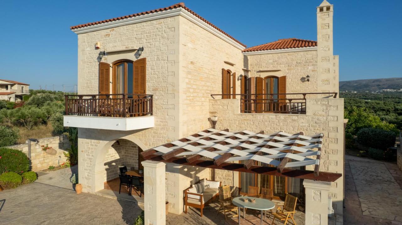 Villa Erofili 4 *