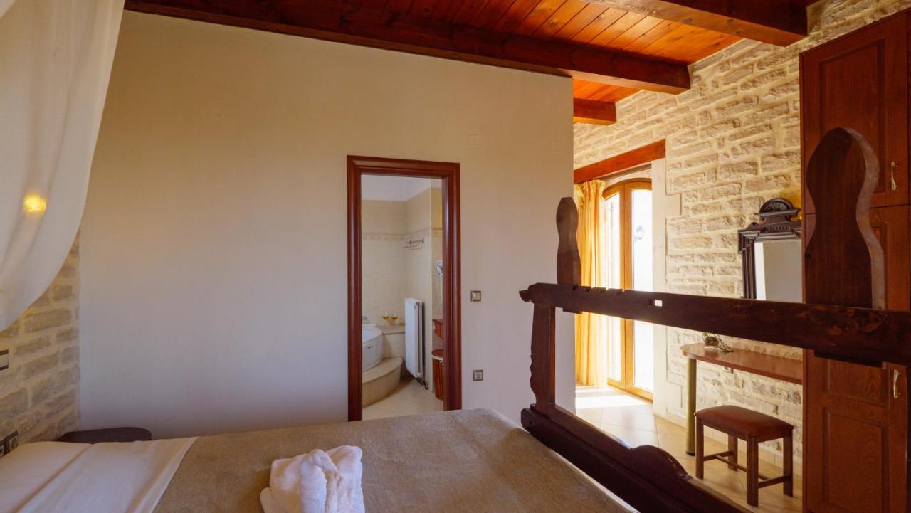 Villa Erofili 4 *