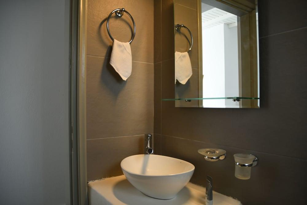 Thalassa Prive Villas 4 *